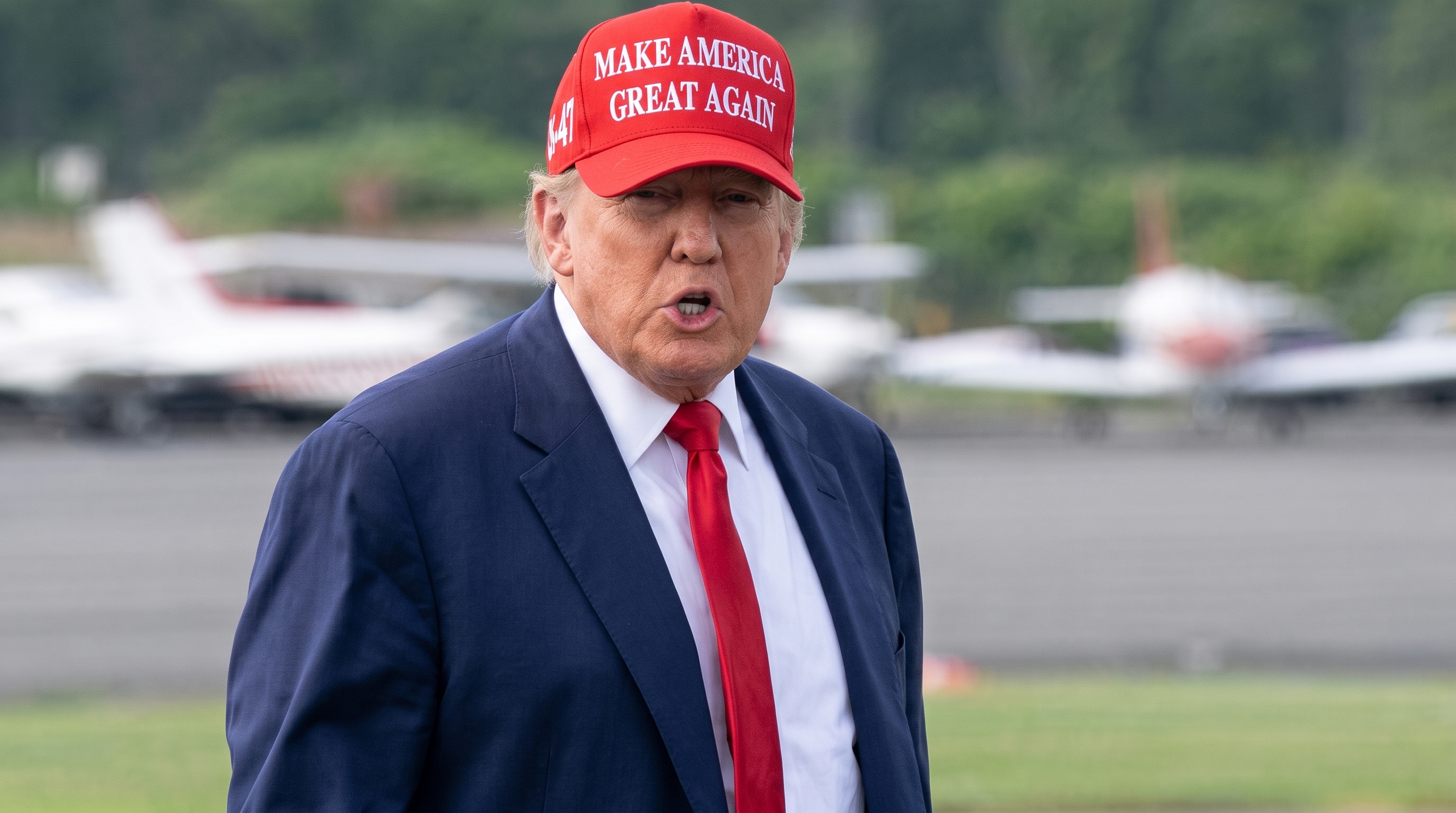Disillusioned Former Trump Supporters Reportedly Stockpile Food and ...