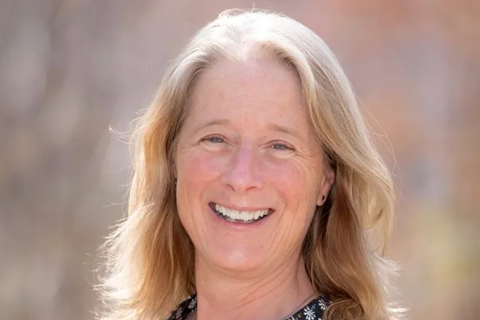 Woman, 64, Pursues Death Doula Career After 181 Job Applications