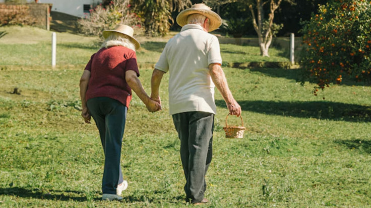 Debt-Free Retirees Debate Releasing $900,000 in Home Equity