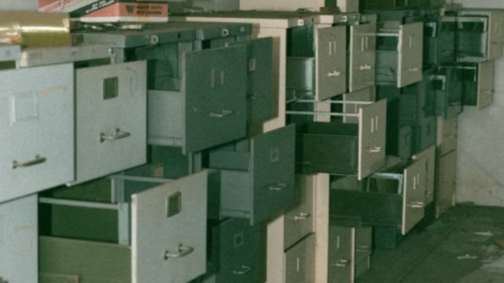 Explore the eerie ambiance of an abandoned room