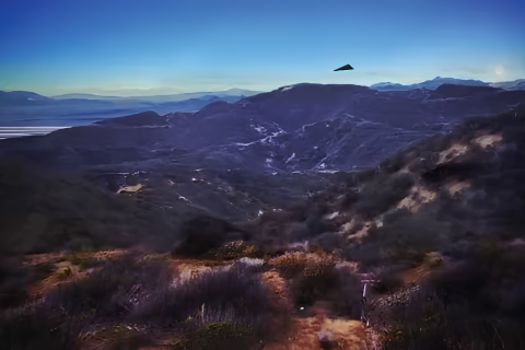 Black Triangle Reported Above a Mountain Ridge