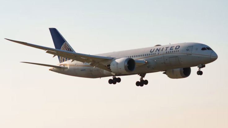 United Airlines Flight Diverts After Hijack Threat Texts