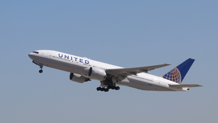 A United Airlines Boeing