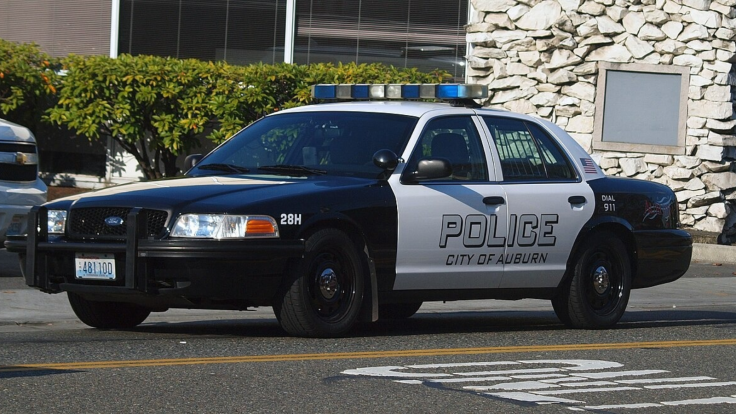 auburn police officer beats a man in viral video
