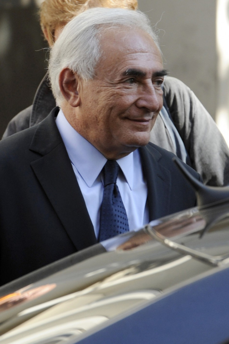 Former IMF chief Strauss-Kahn leaves the financial brigade in Paris