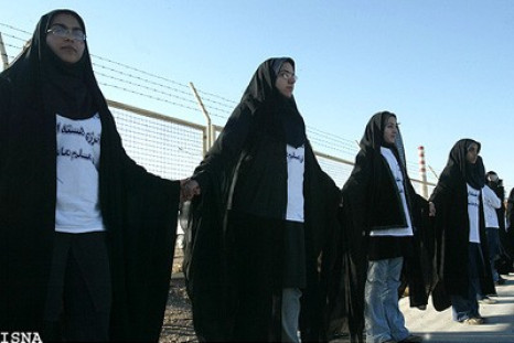 Iranian women form human shield around nuclear plant in Isfahan