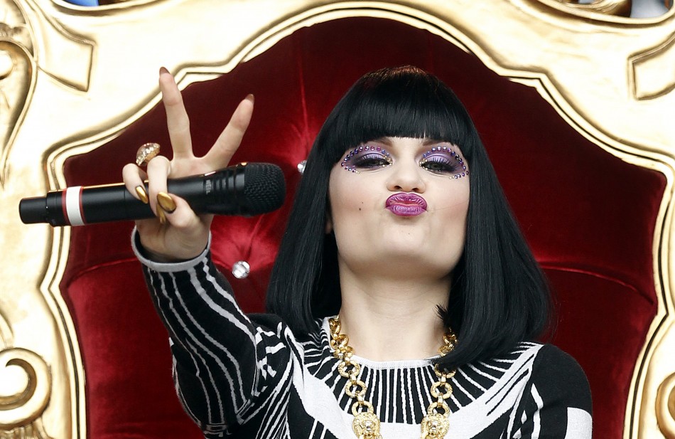 Top 10 British Singers in Class of 2011 - Jessie J