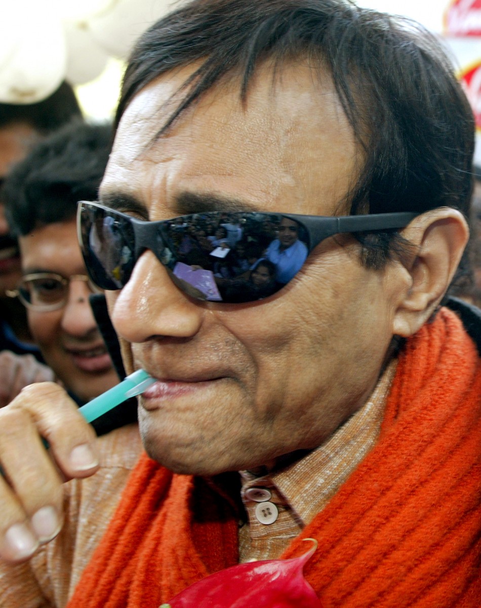 Dev Anand’s Funeral ‘by This Weekend’