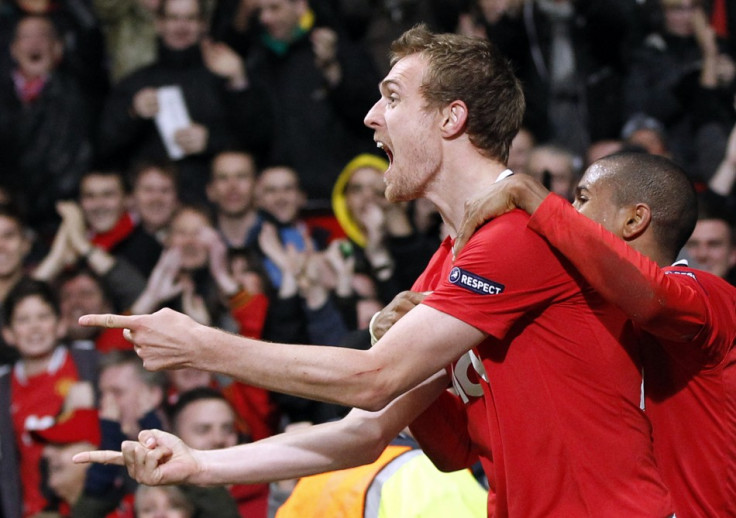Manchester United&#039;s Fletcher celebrates his goal against Benfica during their Champions League soccer match