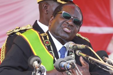 Zimbabwe&#039;s President Robert Mugabe addresses supporters at a Heroes Day rally in the capital Harare