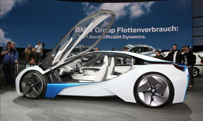 BMW Overtakes Mercedes-Benz as United States No.1 Selling Luxury Brand BMW Overtakes Mercedes-Benz as United States No.1 Selling Luxury Brand