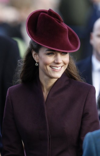 Kate Middleton Glitters at Royal Christmas Event (PHOTOS) | IBTimes UK