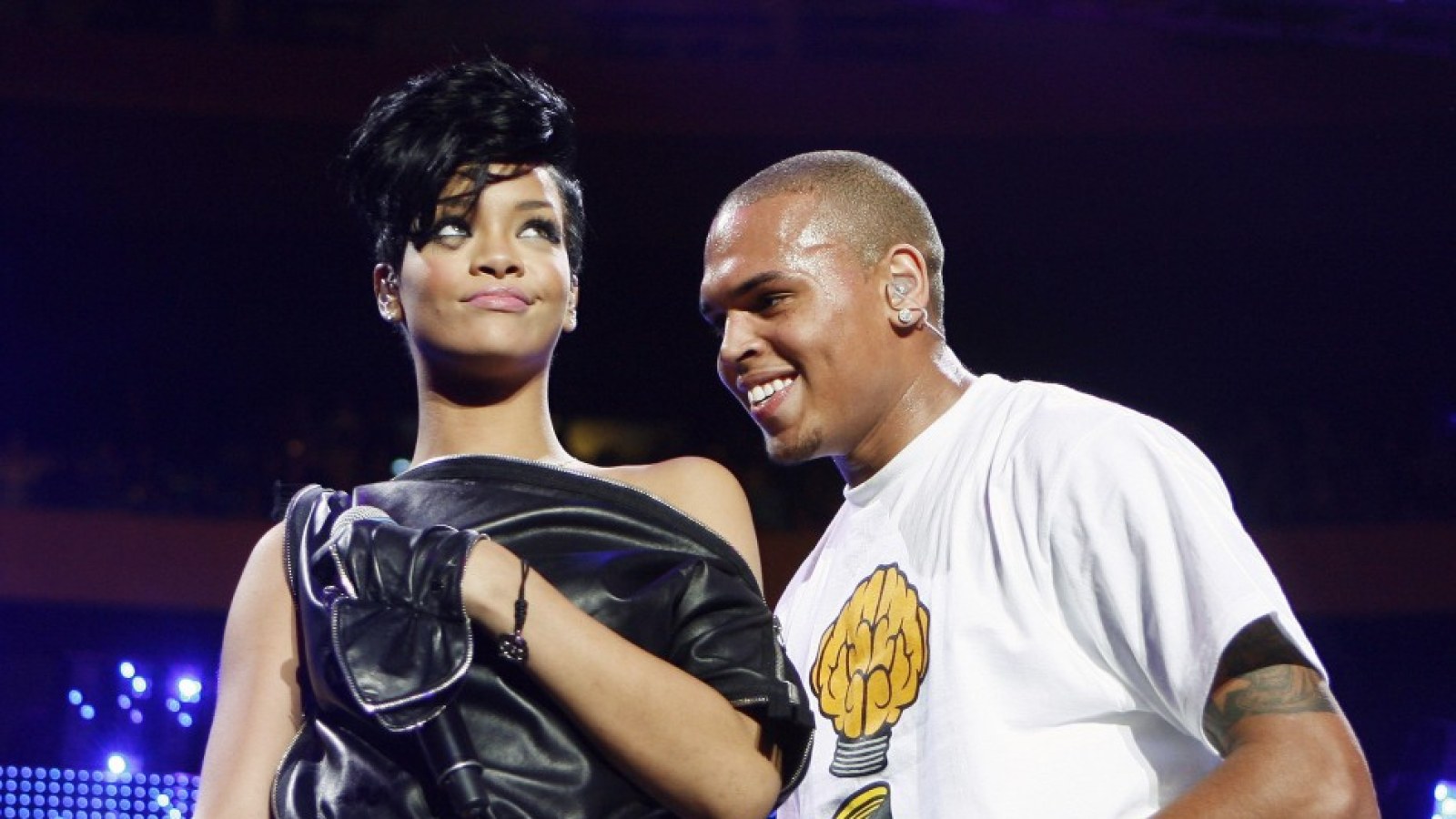 Rihanna And Chris Brown To Reunite Despite Jay Z Fury | IBTimes UK