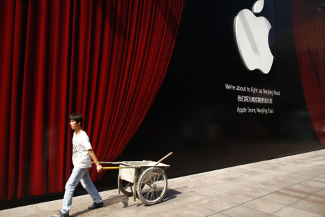 American Foundation Calls for Occupy Protesters to ‘Turn Their Anger on Apple’