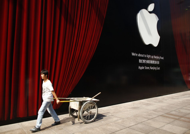 American Foundation Calls for Occupy Protesters to ‘Turn Their Anger on Apple’