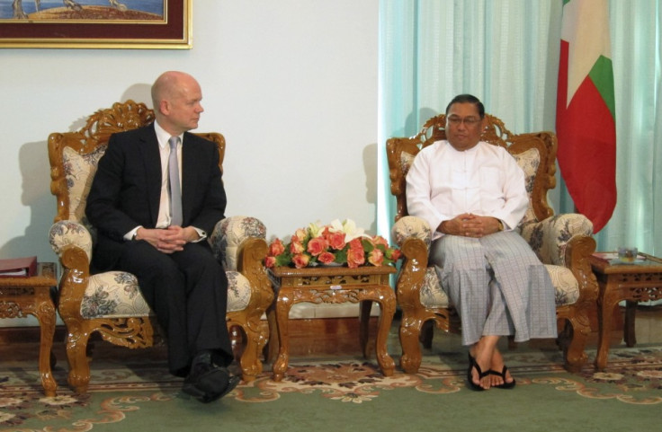 William Hague and Wunna Maung Lwin in Naypyitaw