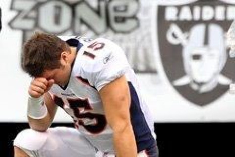 Tebowing is the New Planking! Weirdest Images of the Latest Internet Craze