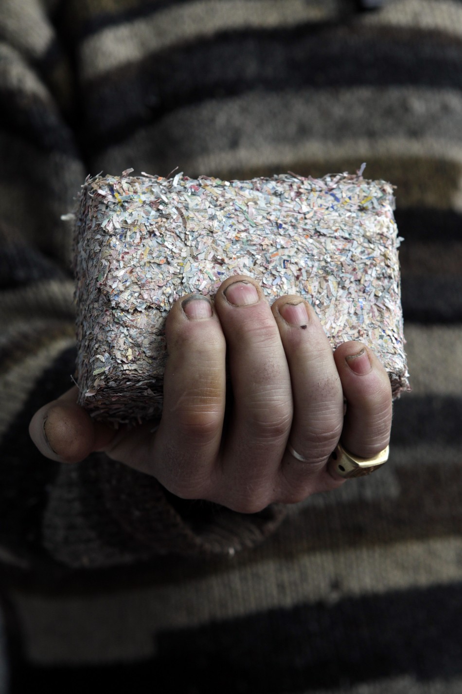 Irish Artist Builds Home from 1.4bn Worth of Shredded Notes