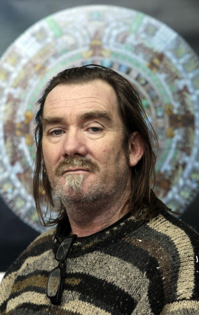 Irish Artist Builds Home from 1.4bn Worth of Shredded Notes Irish Artist Builds Home from 1.4bn Worth of Shredded Notes