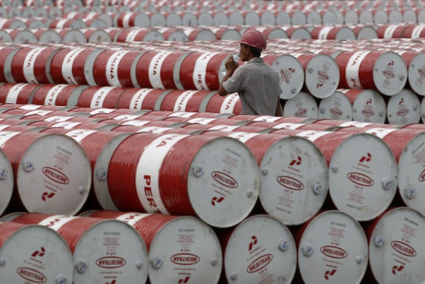 Brent and WTI hit 10-year low