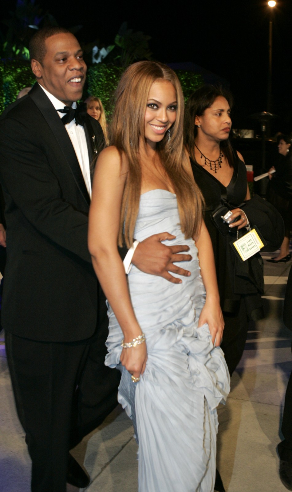 Beyonce Knowles’ Baby Blue Ivy Carter Looks Just Like Jay-Z!