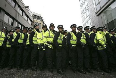 Police could face pay cuts if they fail fitness tests