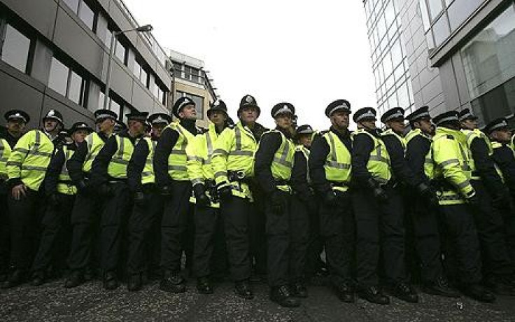 Police could face pay cuts if they fail fitness tests