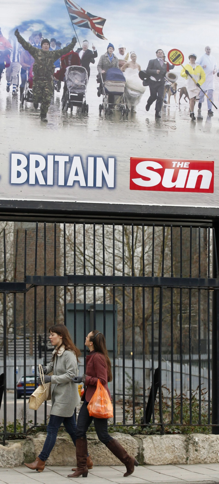 5 journalists of The Sun were arrested by the police 5 journalists of The Sun were arrested by the police
