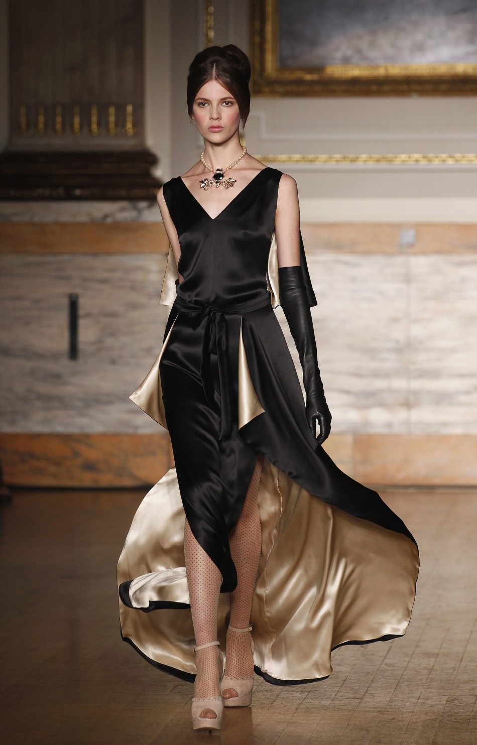 London Fashion Week 2012 Designers Turn To Floral Prints And 