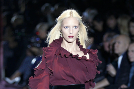 Gucci Kicks Off 2012 Milan Fashion Week with Dramatic ‘Dark Romance’ Line-up