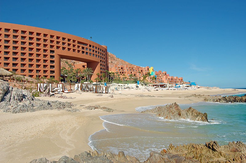 Three killed at Mexican resort beach