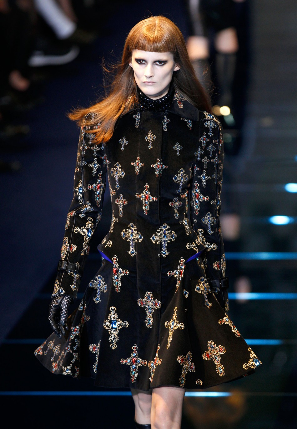 From Crucifixes to Fishnet Boots: Versace’s Gothic Collection at Milan ...