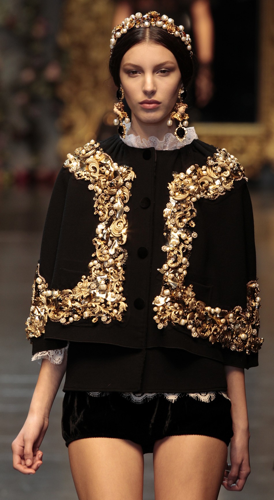 2012 Milan Fashion Week: Dolce & Gabbana’s Baroque Romanticism [SLIDESHOW]