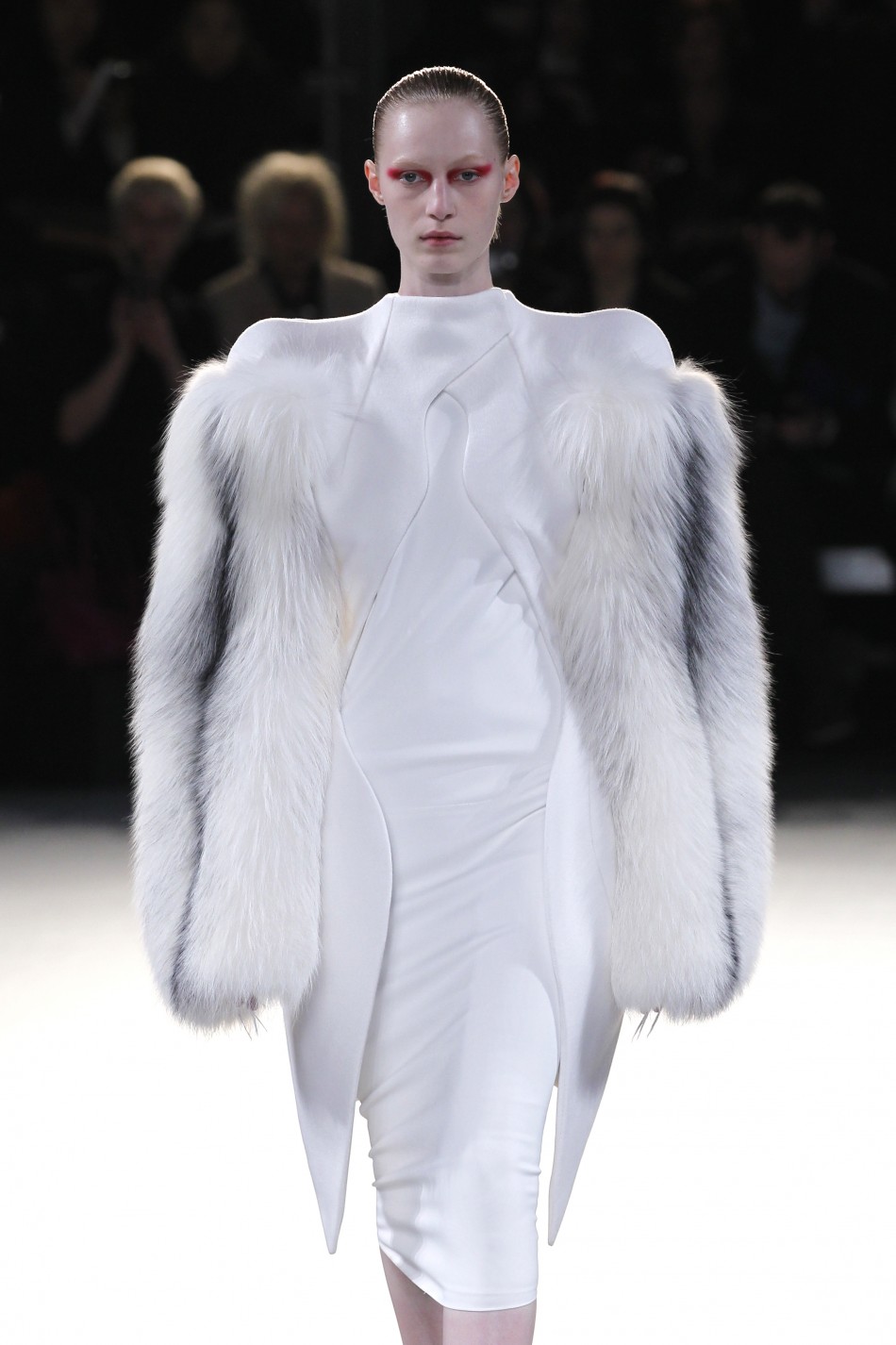 Insects on the Ramp! Complete Look at Mugler’s Womenswear Collection in ...