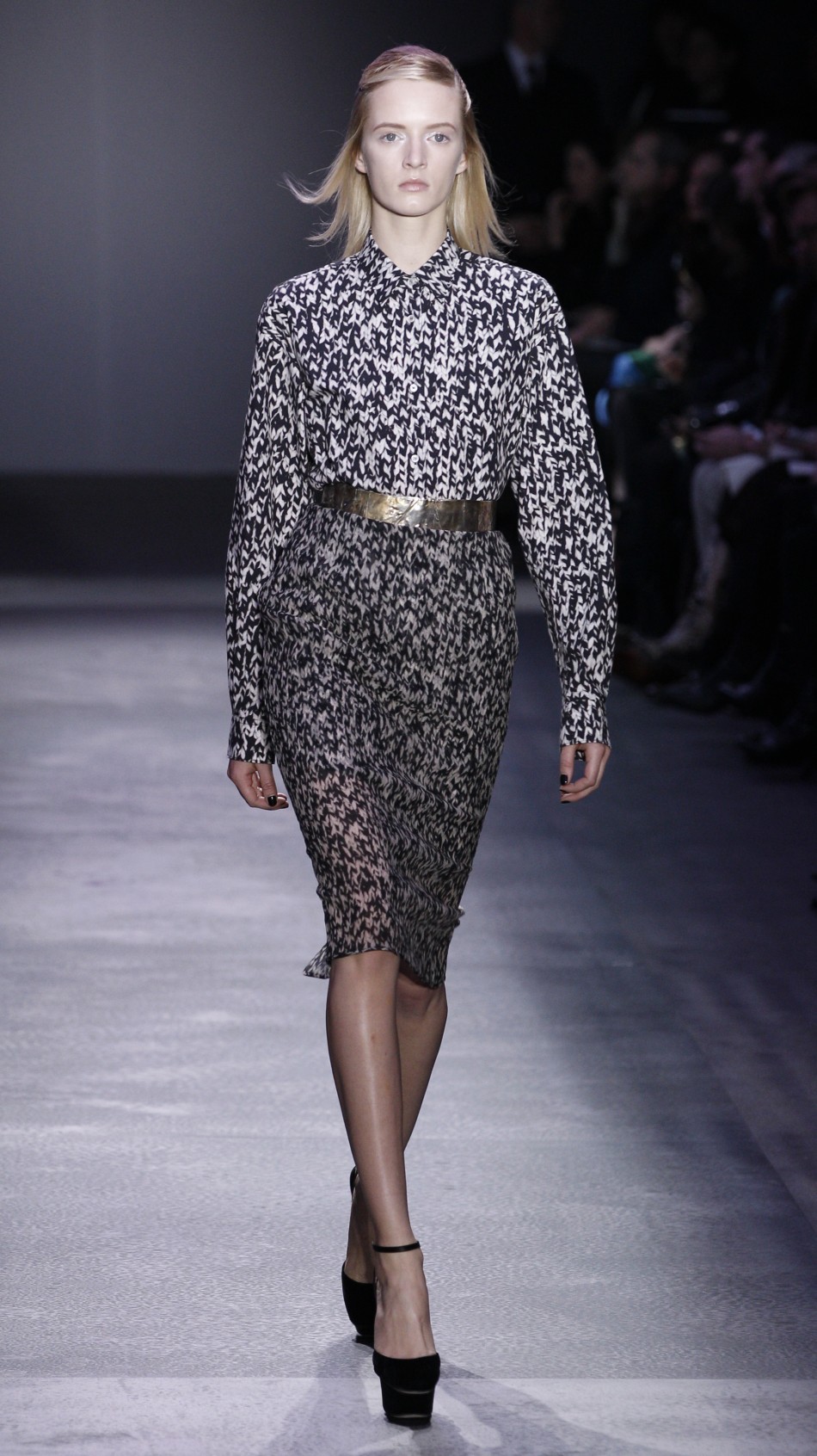 Giambattista Valli039s Sophisticated Daywear Collection for Paris Fashion Week