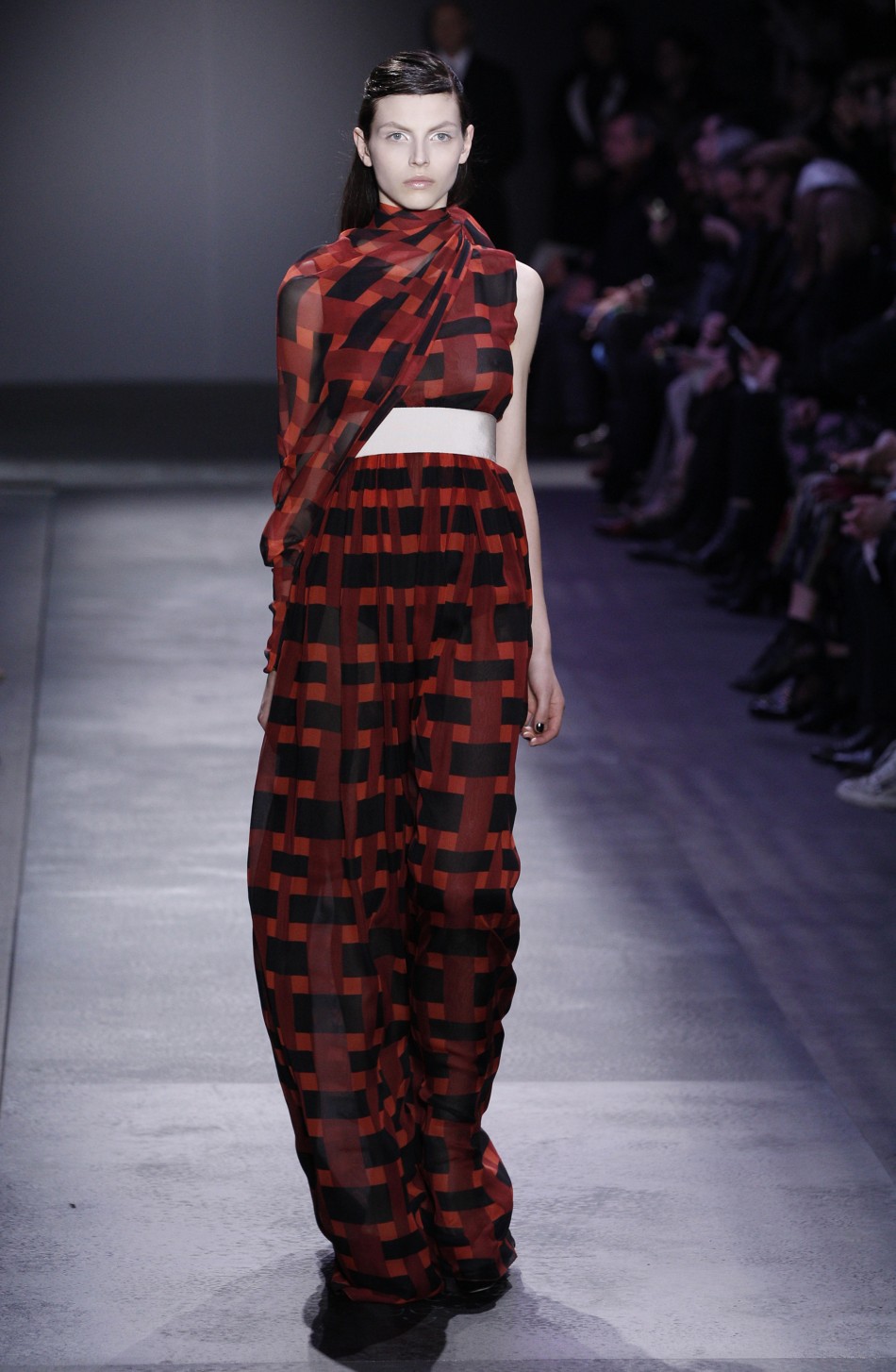 Giambattista Valli039s Sophisticated Daywear Collection for Paris Fashion Week