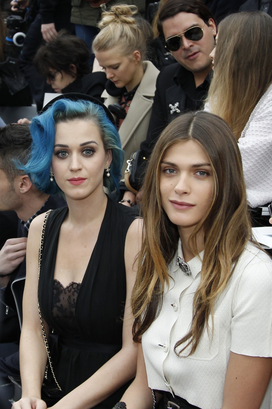 All the celebrities at the Chanel show during Paris Fashion Week: Usher,  Penélope Cruz, more