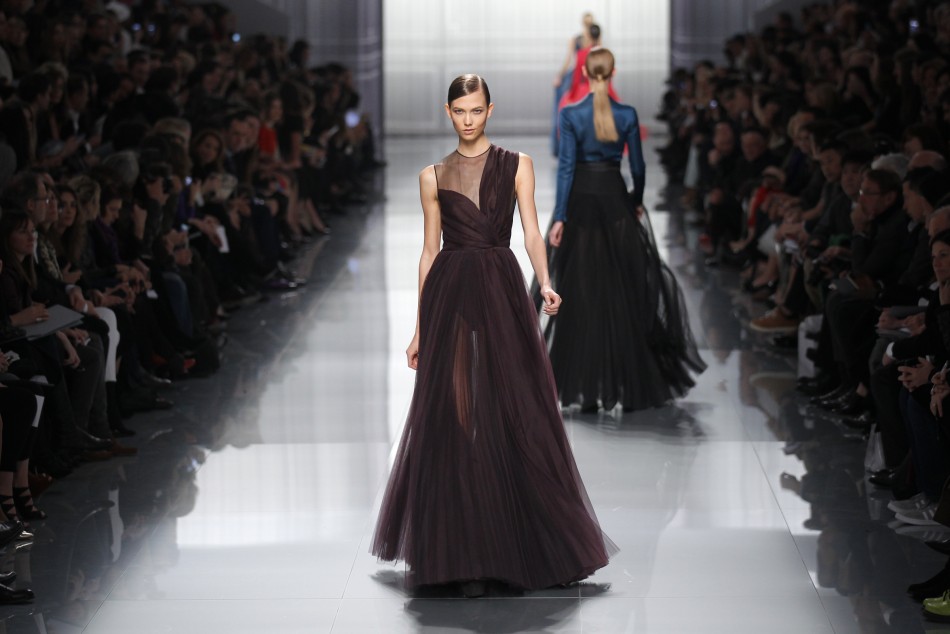 Karle Kloss Catwalk Return Modelss Top 10 Looks at Paris Fashion Week