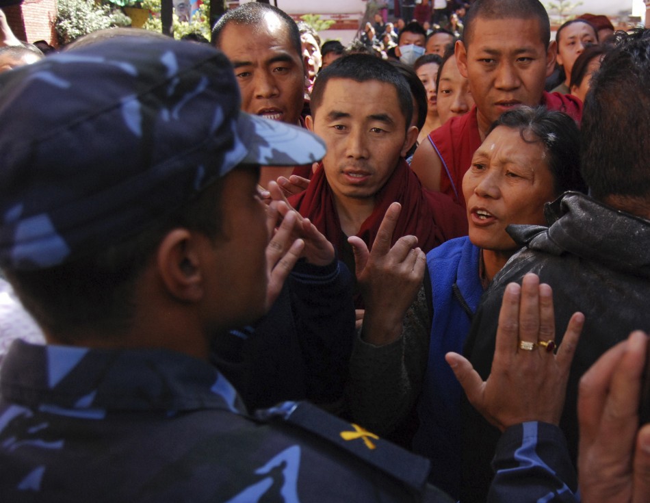 Police stop Tibetans planning to organize a rally