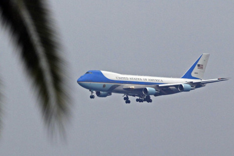 President Obama invites Prime Minister Cameron to fly onboard Air Force One