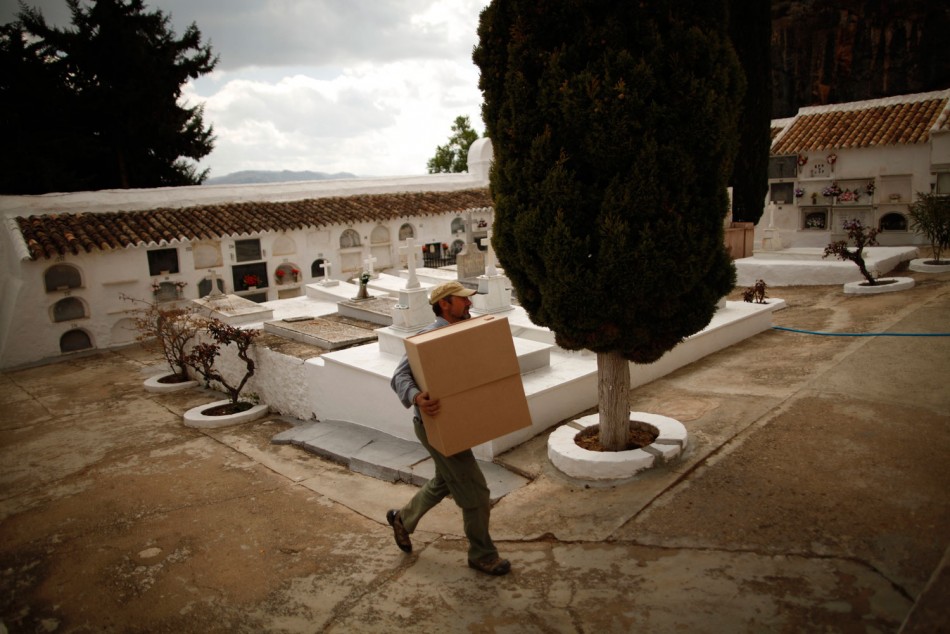 Spanish Civil War Mass Grave Discovered in Teba Cemetery