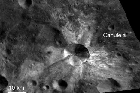 Bright Rays from Canuleia Crater