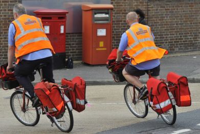 Royal Mail will be floated on stock market in autumn 2013, according to reports