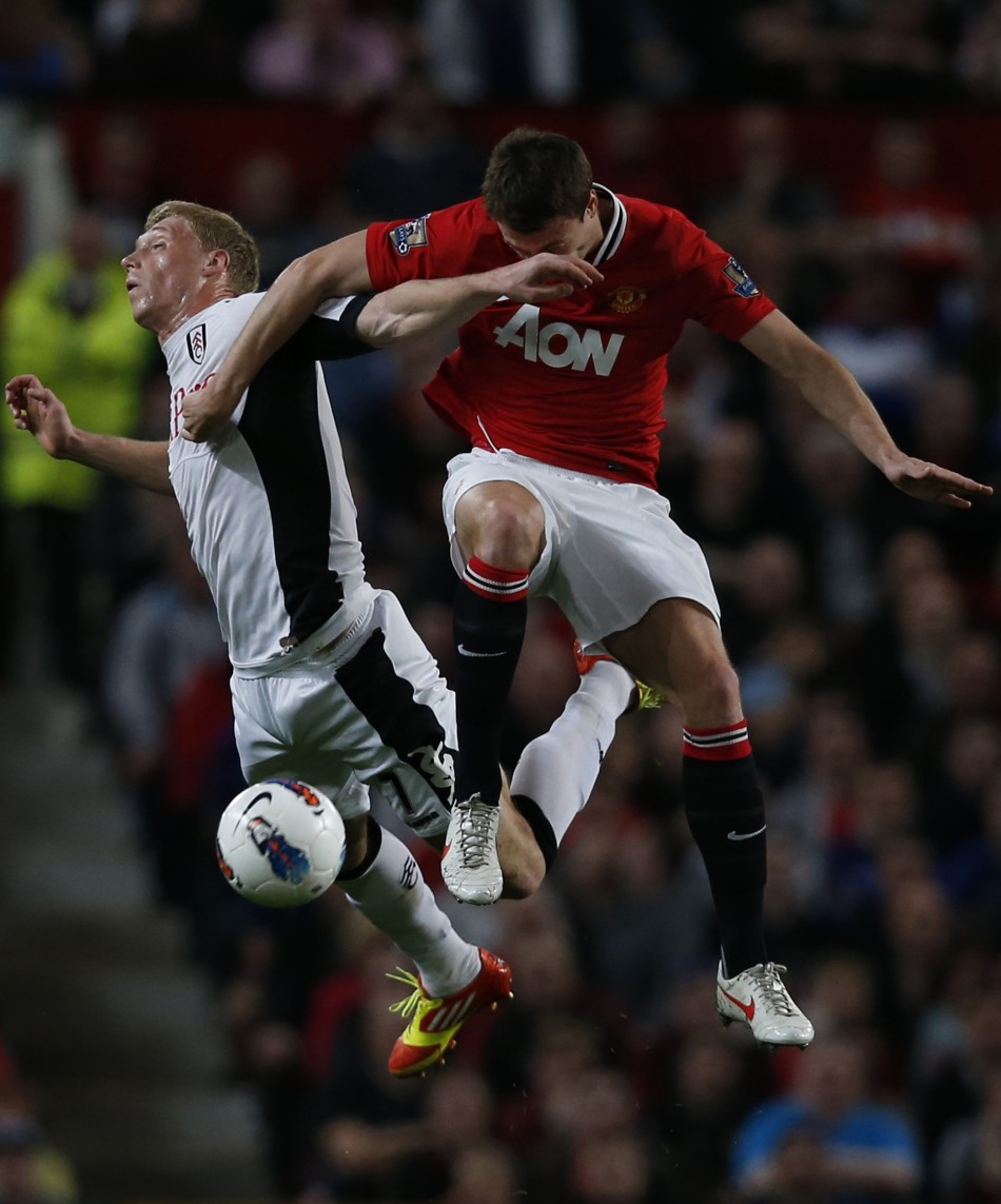 Soccer - Barclays Premier League - Manchester United v Fulham - Old Trafford