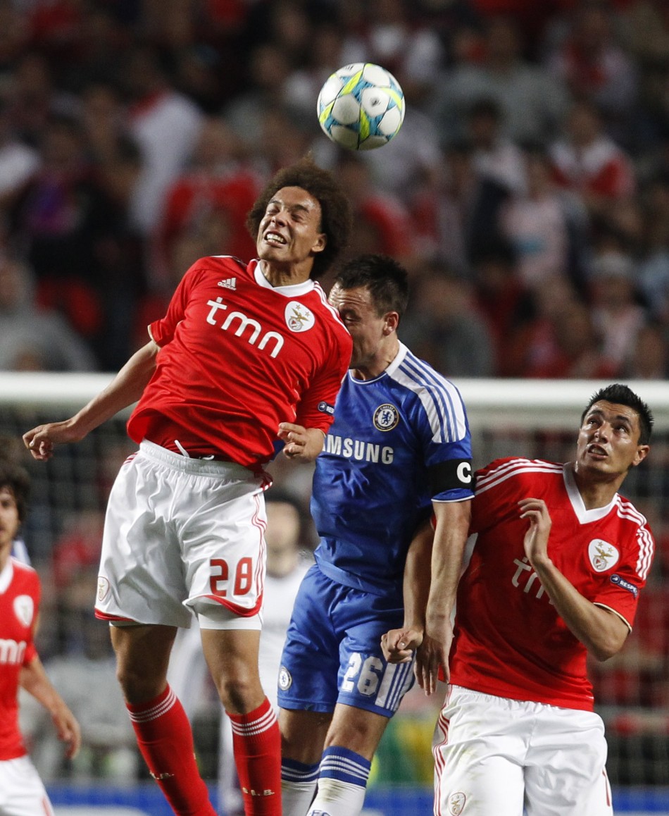 Soccer - Benfica v Chelsea - Champions League - First Leg - Quarter-Finals - Estadio da Luz