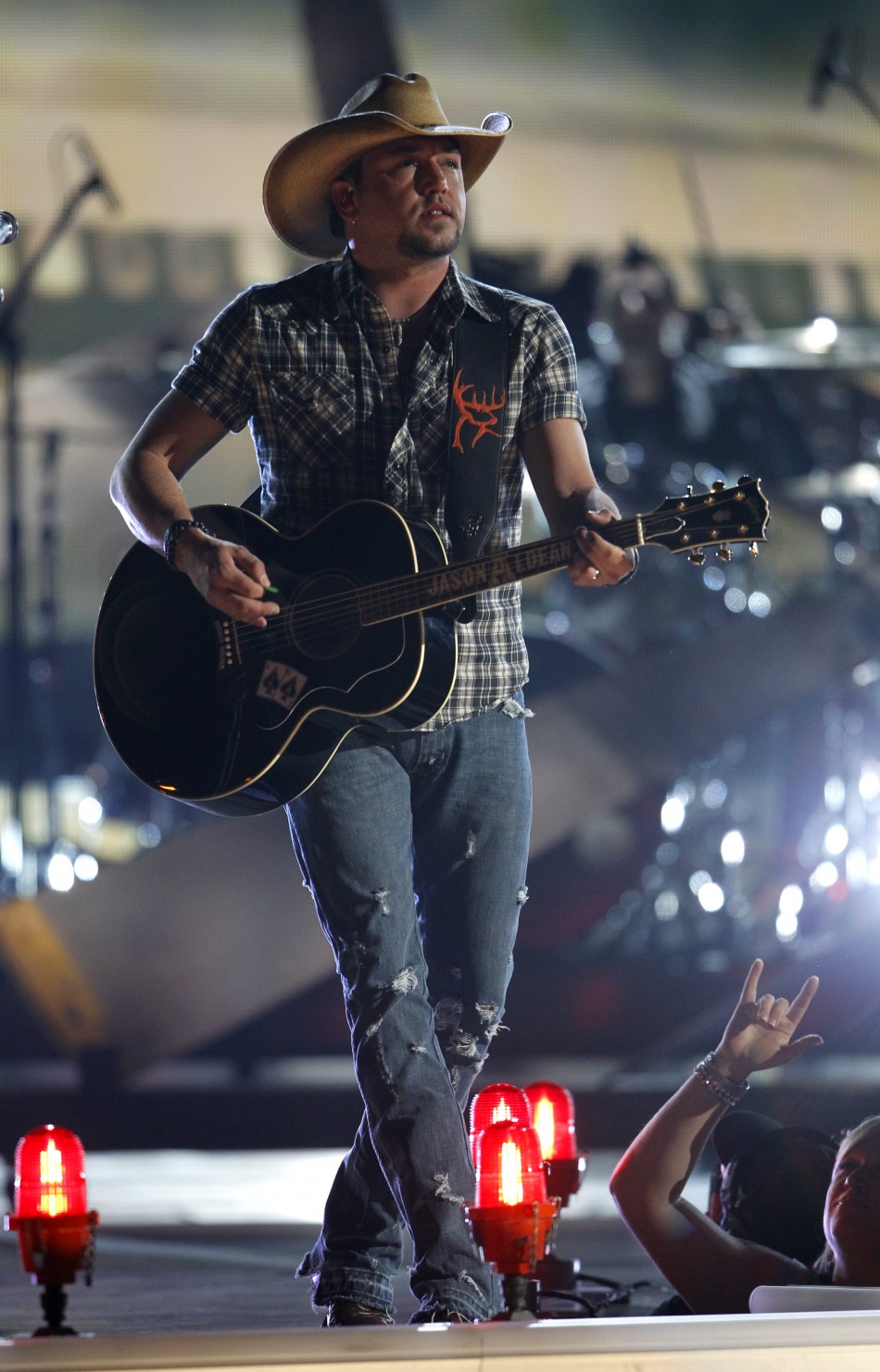 Jason Aldean performs quotFly Over Statesquot at the 47th annual Academy of Country Music Awards in Las Vegas