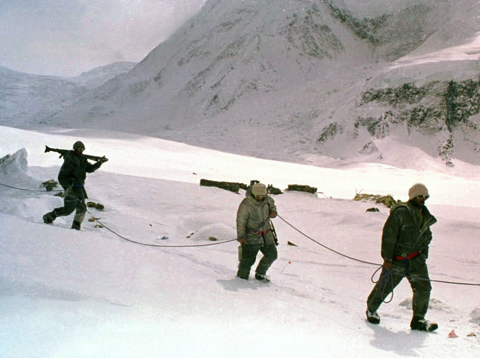 number-of-soldiers-feared-dead-in-siachen-tragedy-rises-to-135