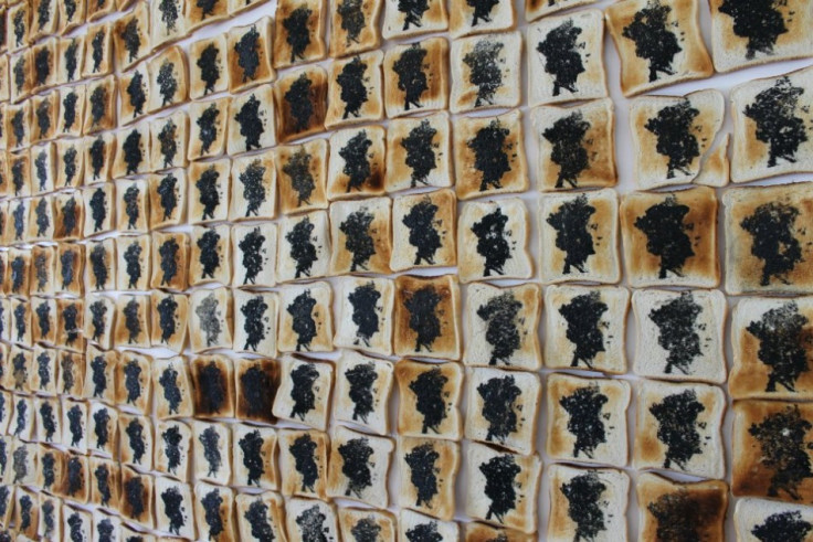 Queen on Toast : Sussex students create Queens image on toast