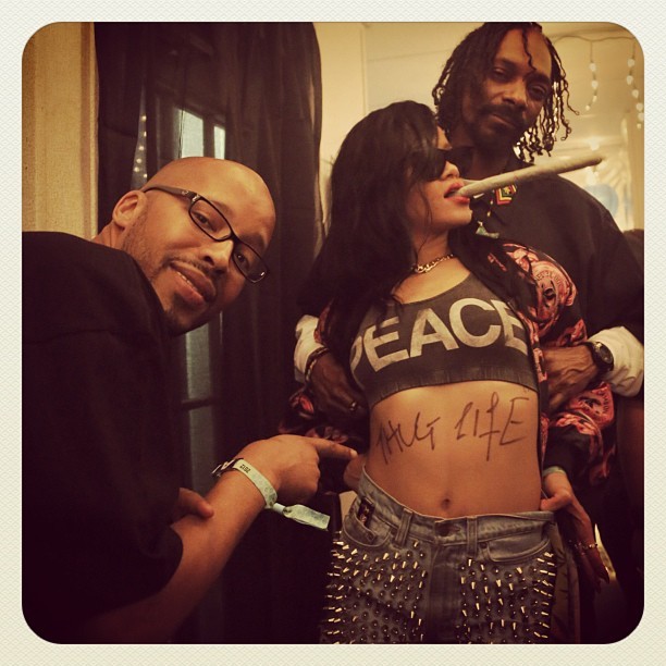 Snoop Dogg, Warren G, and Rihanna