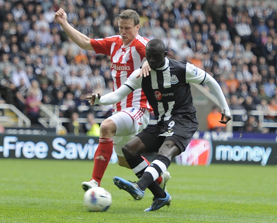 Newcastle United039s Cisse shoots to score against Stoke City during their English Premier League soccer match in Newcastle